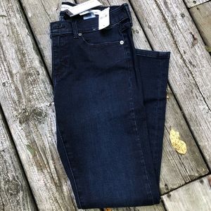 NWT Dark Blue Dye Ankle or Cropped Length Banana Rep Jeans 28R-Hemmed to 26 1/2”